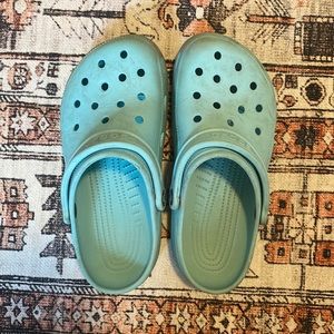 Used Size 8 Women Crocs